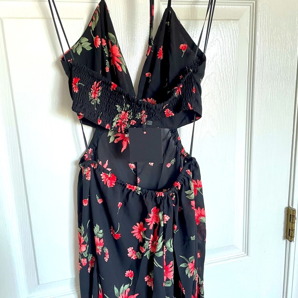🌷Dress Forum Split Leg Floral Jumpsuit 🌷 - Picture 6 of 11